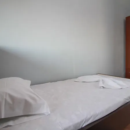 Lenci Dhërmi